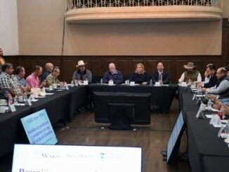Maru Campos y el secretario de Agricultura federal se reúnen con productores de trigo
