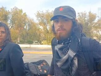 Jóvenes del colectivo “Salvemos los Cerros” son detenidos en el exterior de las instalaciones de la UACh