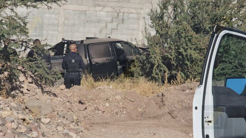 Hallan a hombre ejecutado dentro de una pickup en las inmediaciones del Ejido El Fresno