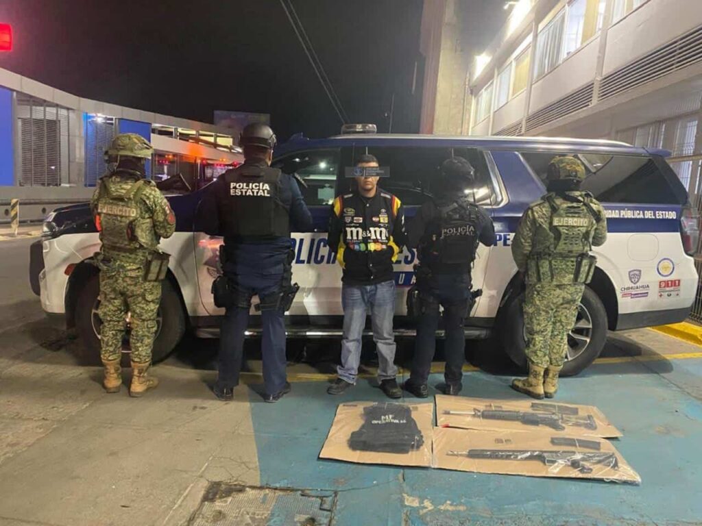 Cae sujeto con dos armas largas y cartuchos útiles en entronque a El Sauz