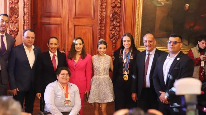 Galardonan a los atletas ganadores del Premio Estatal del Deporte 2025