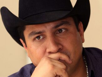 Julión Álvarez desmiente la detención de su piloto privado en Honduras