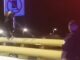 Policías municipales salvan de caer a joven de puente de la Lombardo y Juárez