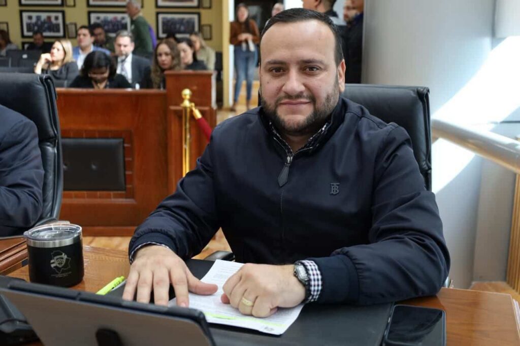 Nueva Ley General de Aguas pretende hundir al campo de Chihuahua: Arturo Medina
