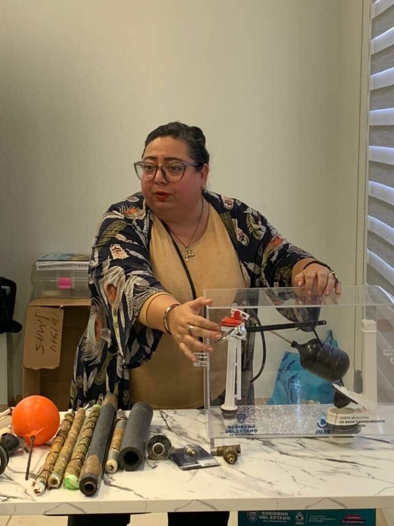 Imparte JMAS Taller de Plomería en el CEJUM