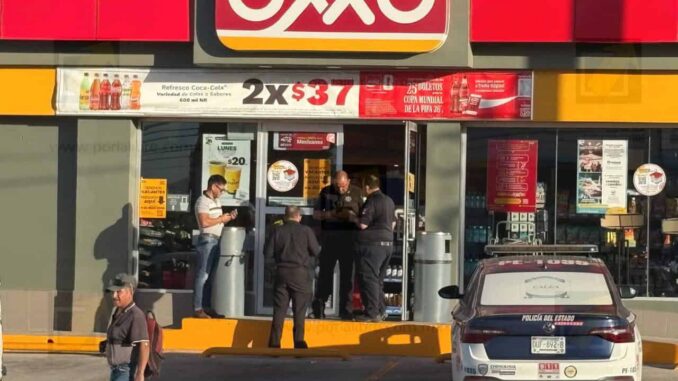 Muere adulto mayor dentro de un Oxxo en la colonia Zarco