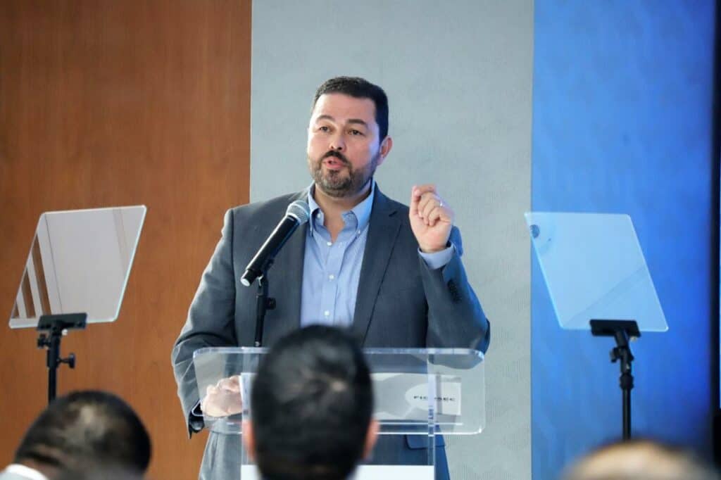Presentan FGE y Ficosec plataforma para eficientizar la labor de los servidores públicos