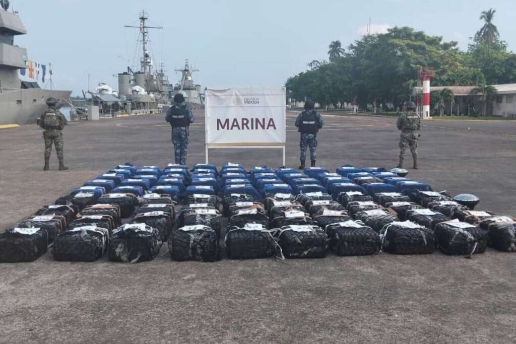 Aseguran 2.5 toneladas de cocaína en costas de Michoacán
