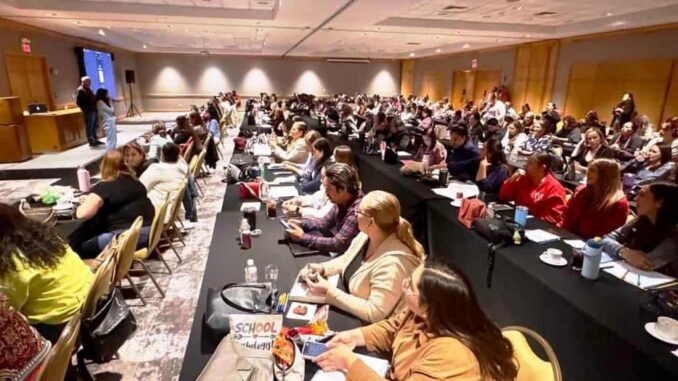 Capacitan a 200 figuras educativas sobre atención del Trastorno del Espectro Autista en estudiantes
