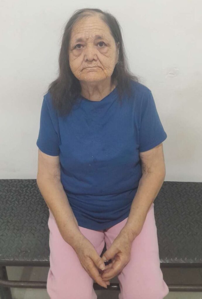 Buscan a los familiares de una mujer de 70 años resguardada en Parajes de Oriente