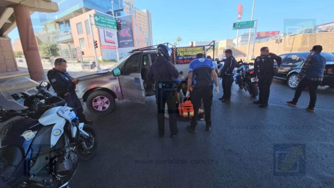 Mujer queda lesionada tras ser atropellada en el periférico de la Juventud