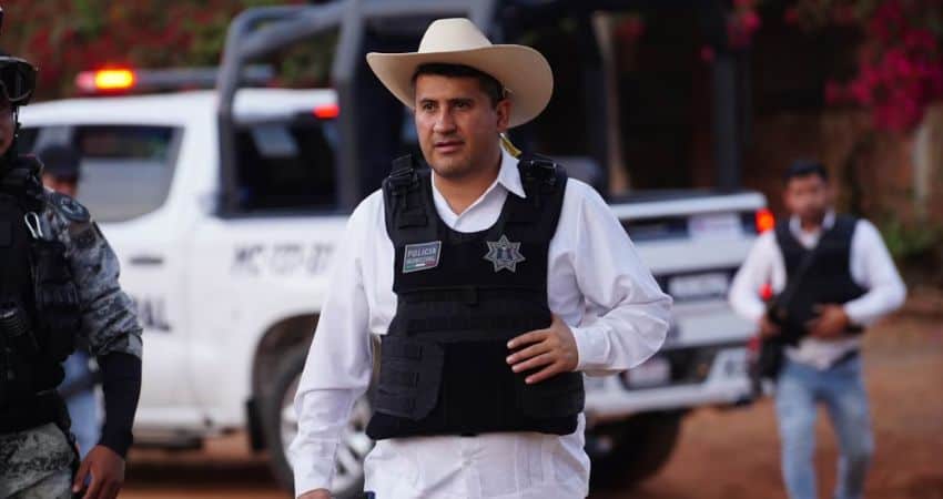 Muere alcalde de Uruapan, Carlos Manzo, tras ataque armado durante el Festival de Velas