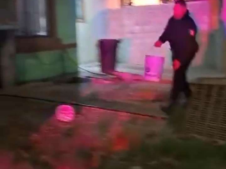 Ayudan Policias Municipales a sofocar incendio en vivienda