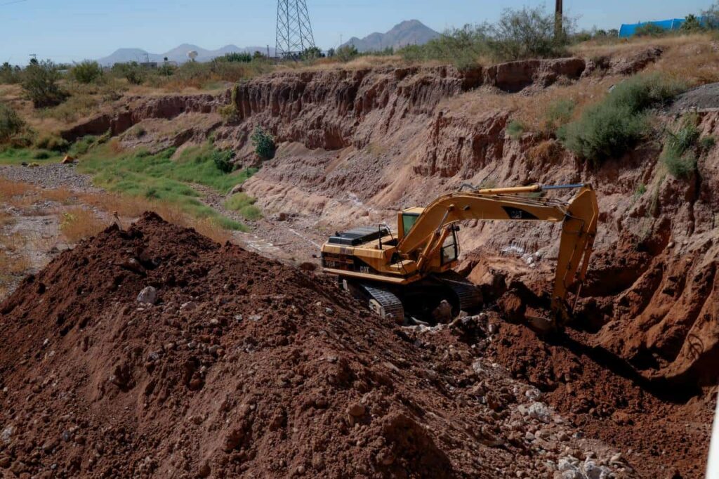 Supervisa Marco Bonilla trabajos de remediación de puente de Sierra Azul