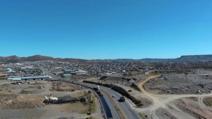 Inicia Gobierno del Estado rehabilitación de la carretera Parral–El Granillo