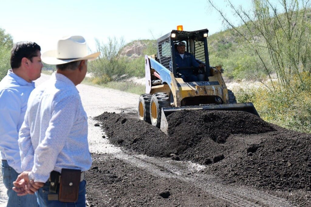 Arranca la pavimentación del tramo Gato Negro – Ojo Caliente en Camargo