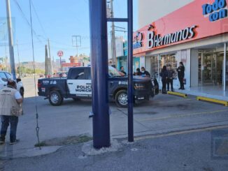 Asaltan tienda en la colonia Alamedas y se llevan 18 celulares