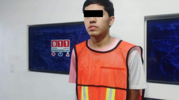 Arrestan a dos con vehículos robados