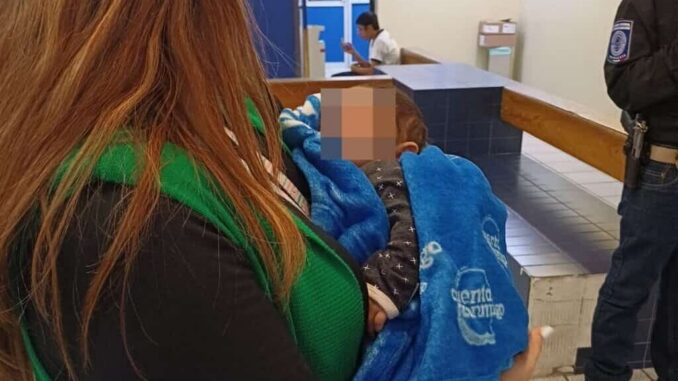 Asegura Fiscalía a bebé de 2 meses para reintegrarlo al cuidado de su abuela