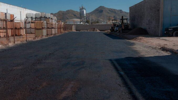 Realiza alcalde Marco Bonilla supervisión de pavimentación de calle Encino