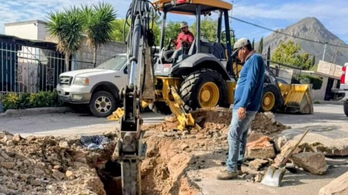 Rehabilita JMAS Chihuahua líneas de agua potable en la colonia Cumbres del Sur