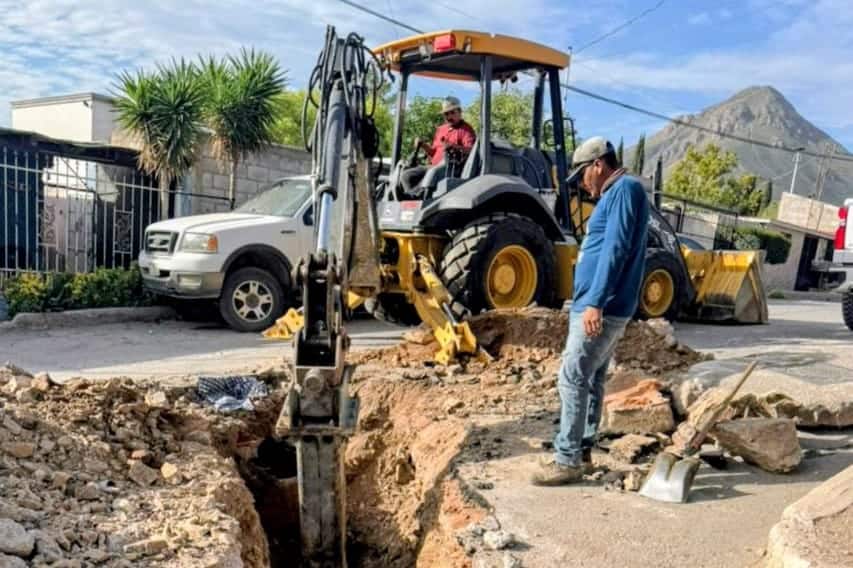 Rehabilita JMAS Chihuahua líneas de agua potable en la colonia Cumbres del Sur