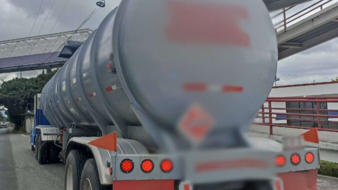 Aseguran 31 mil litros de hidrocarburo en el Edomex
