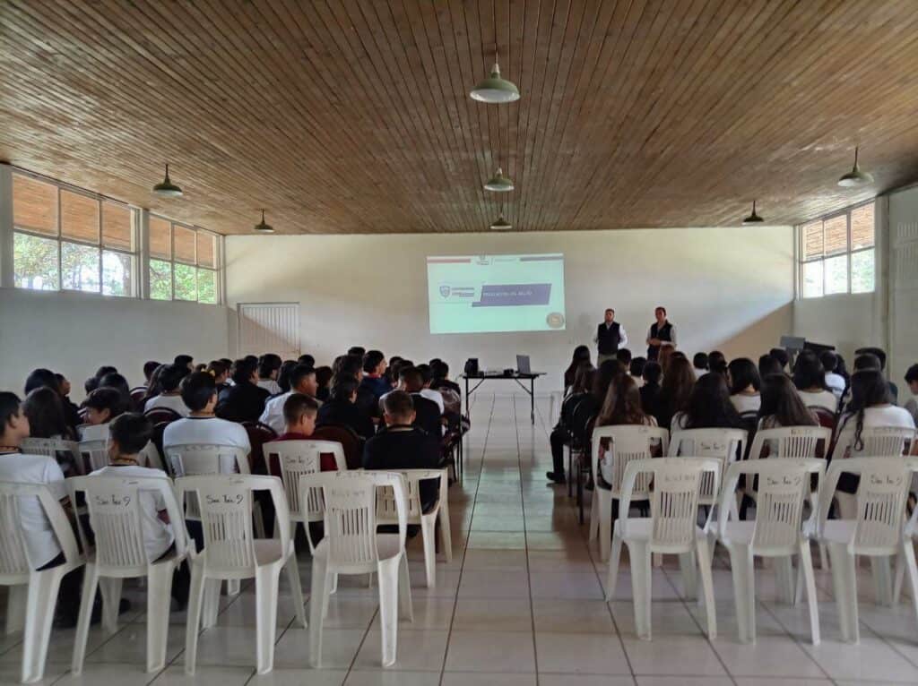 Imparte FGE Zona Sur platicas de prevención del delito en escuelas de Guachochi