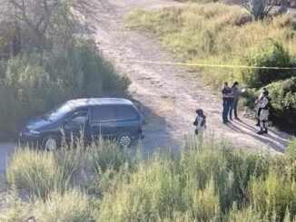 Balacera en colonia La Hacienda deja vehículo con daños por disparos