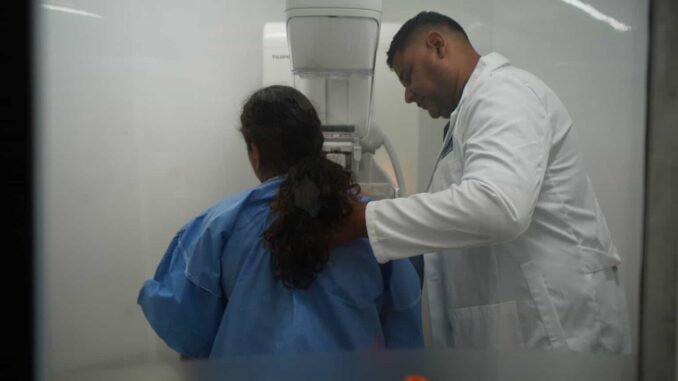 Anuncia Estado actividades por el Mes de la Lucha contra el Cáncer de Mama
