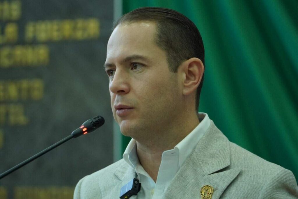 Propone Villalobos reforma para frenar la discriminación en el acceso al empleo