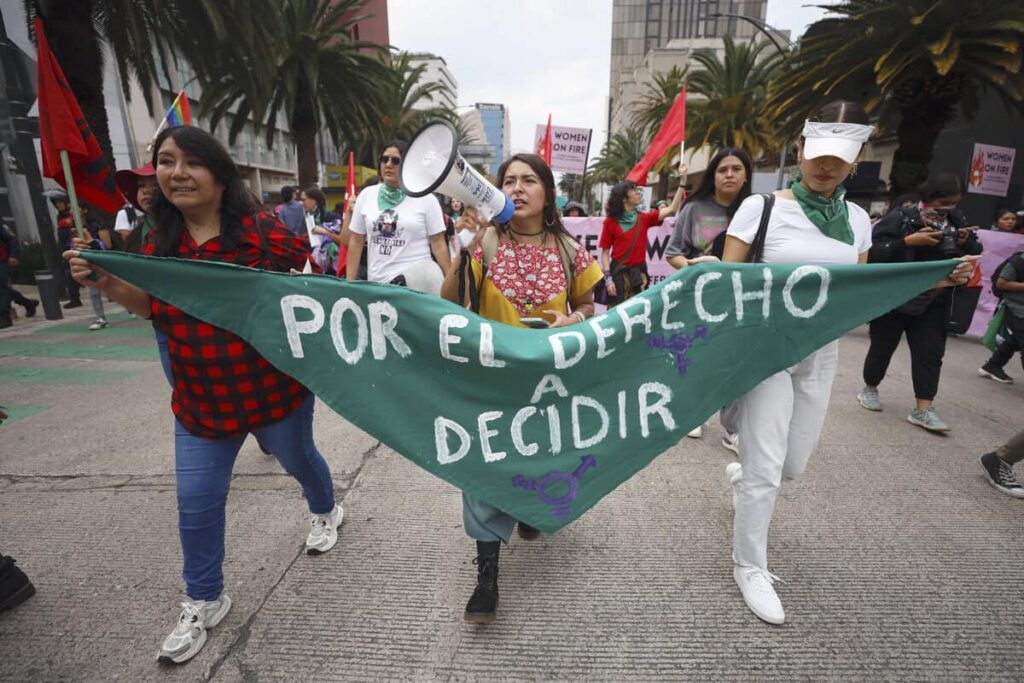 la lucha feminista por el aborto persiste en México