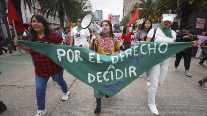 la lucha feminista por el aborto persiste en México