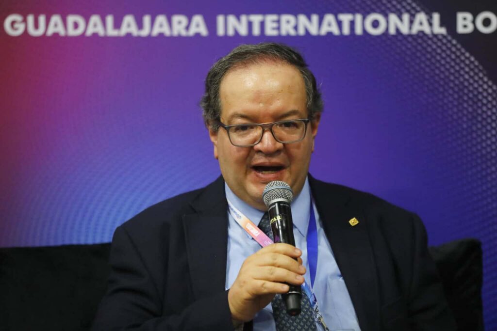 Rector de la UNAM “redoblará esfuerzos” de seguridad tras muerte de estudiante en CCH Sur