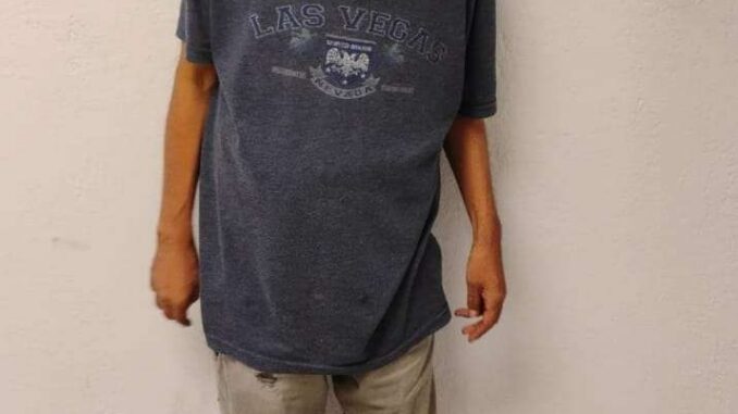 Solicitan apoyo para localizar a familia de hombre extraviado