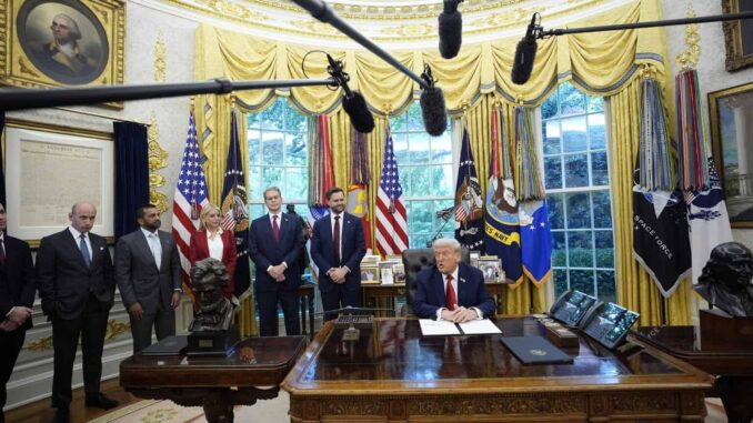 Trump impondrá aranceles del 100% a los medicamentos importados