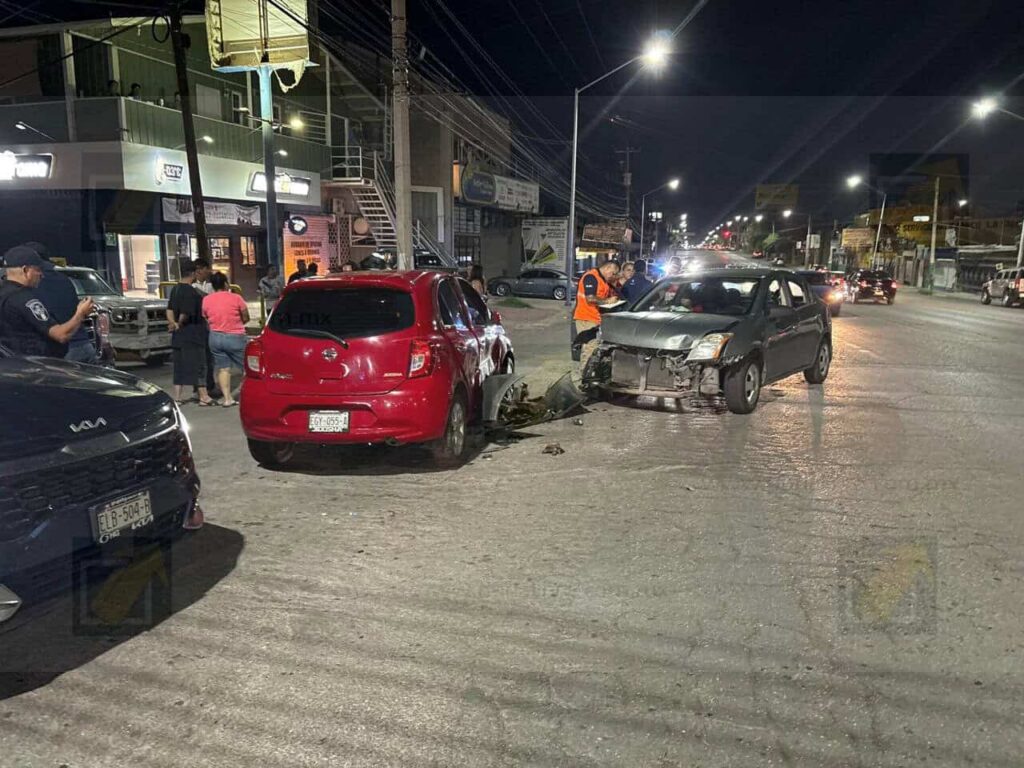 Carambola vehicular en la colonia Inalámbrica deja una mujer lesionada