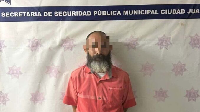 Aseguran auto de hombre que pintó grafiti en colonia El Vergel