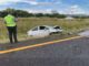 Conductor pierde el control y vuelca en la carretera Delicias–Chihuahua