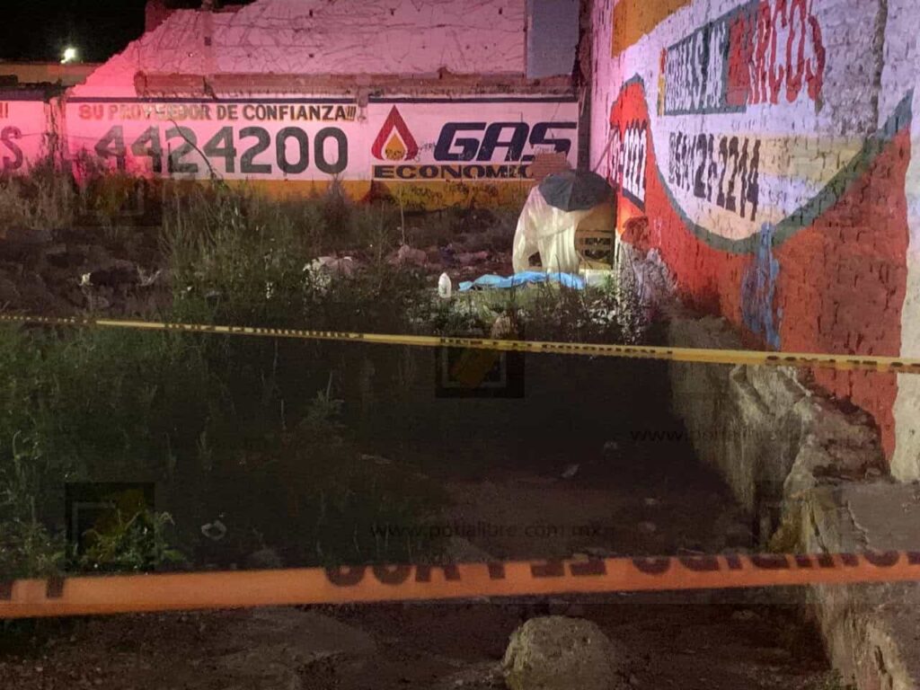 Hallan a joven sin vida en terreno baldío junto a clínica en avenida Colón
