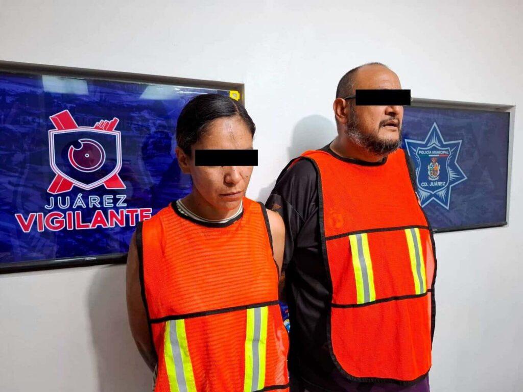 Detienen a pareja por robar con violencia un automóvil