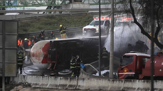 Suman 15 muertos por explosión en Iztapalapa