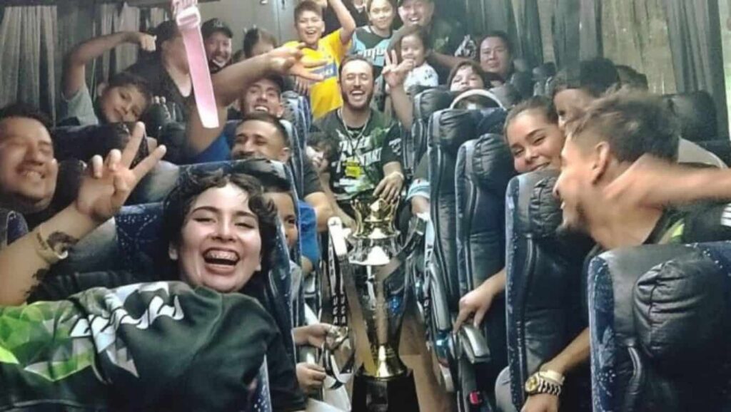 Arrasa equipo chihuahuense de Taekwondo Muela en Monterrey