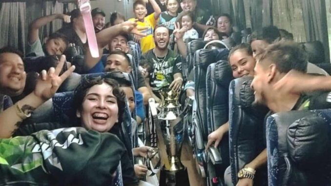 Arrasa equipo chihuahuense de Taekwondo Muela en Monterrey