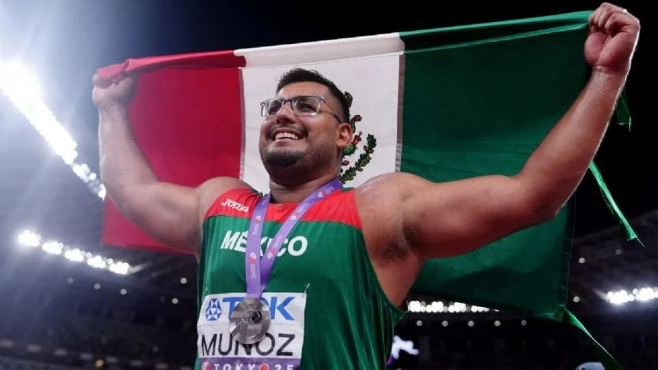 Uziel Muñoz logró histórica medalla de plata en Japón