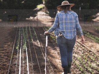 Invita Saúl Mireles a inscribirse en el reconocimiento “Mujer Rural 2025”