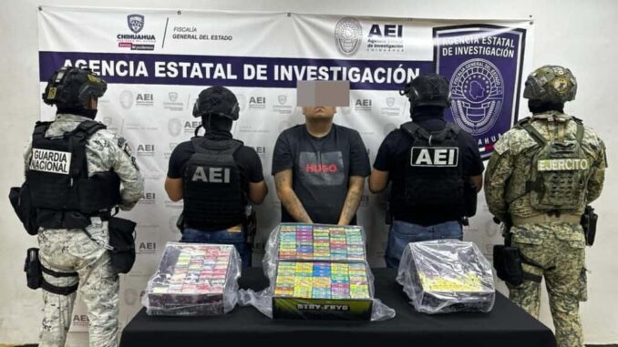 Detiene AEI a masculino en posesión de cajas con vapeadores y THC en Cd. Juárez